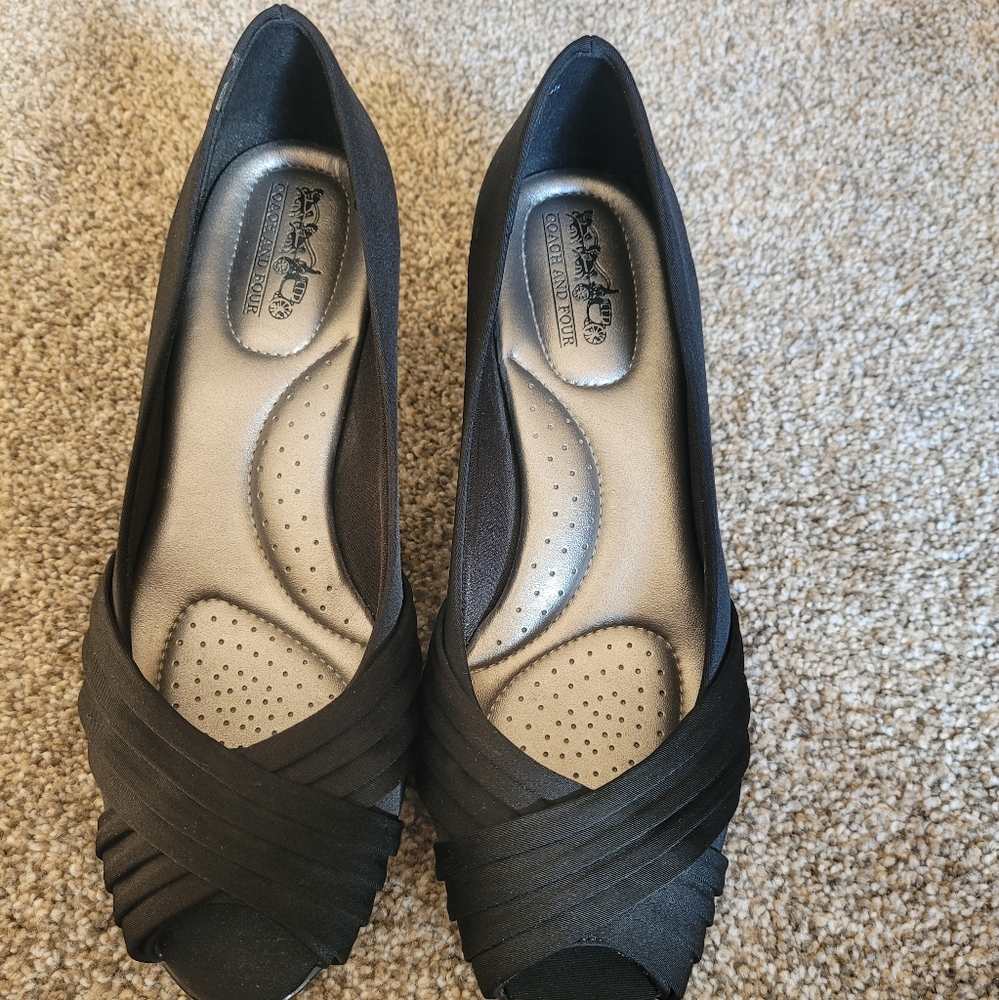 Coach and Four heels/pumps size 7